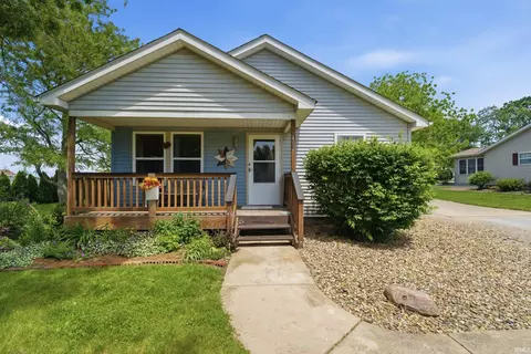 407 E Briar St, Otterbein, IN 47970
