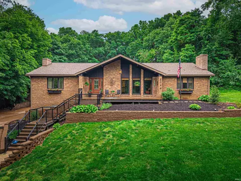 8544 Framewood Dr, Newburgh, IN 47630