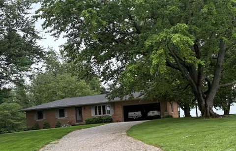 710 Mels Dr, Evansville, IN 47712