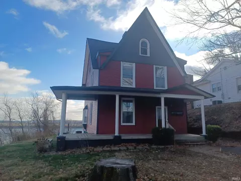 215 N Third St, Rockport, IN 47635