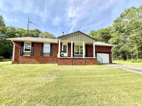 2300 E 150 S, Knox, IN 46534