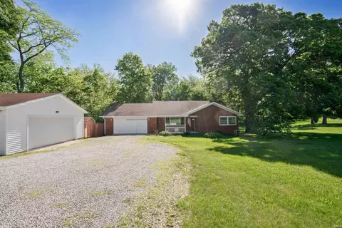 997 N 100 E Rd, Wabash, IN 46992