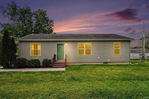 52869 Marks St, South Bend, IN 46637