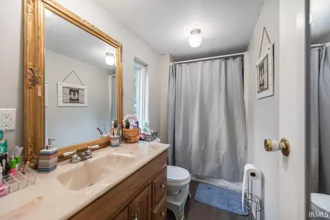 304 W Vine St, Mitchell, IN 47446 photo 8