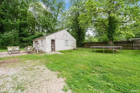 304 W Vine St, Mitchell, IN 47446 photo 13