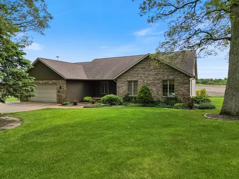 7771 W Circle South Dr, Ligonier, IN 46767