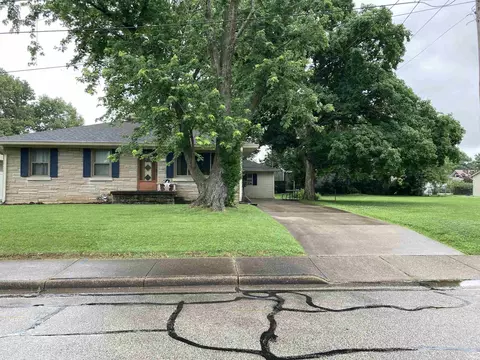 2008 Joyce Ave, Evansville, IN 47714