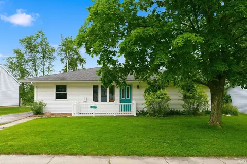 6414 Bayberry Dr, Fort Wayne, IN 46825
