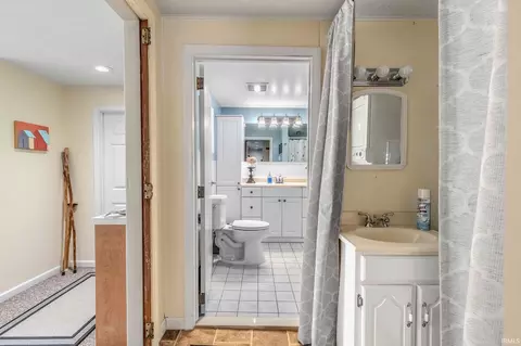 Bath - 1823 S 445 E Royer Lk, Lagrange, IN 46761 photo 2 of 3