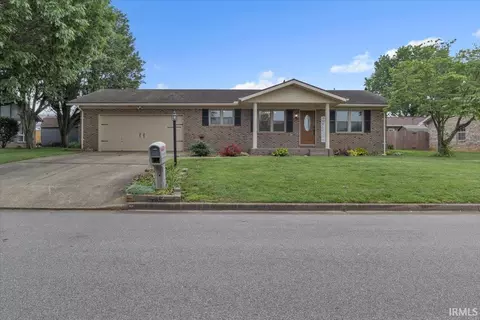 404 Southwind Ave, Mount Vernon, IN 47620