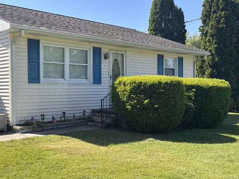 514 N First St, Owensville, IN 47665