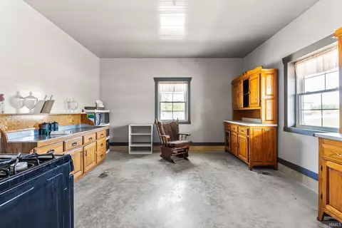 Kitchen - 4160 S 600 East Rd, Hamilton, IN 46742 photo 2 of 3