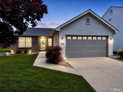 9421 Monique Dr, Fort Wayne, IN 46835