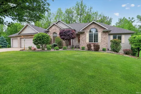 19242 Broken Tree Ct, Bristol, IN 46507