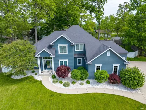 12512 Chapelwood Pl, Fort Wayne, IN 46845