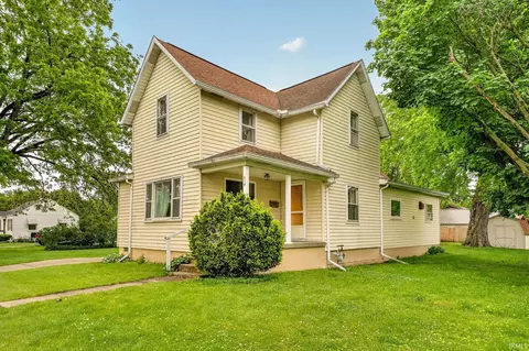 717 E 7th St, Mishawaka, IN 46544