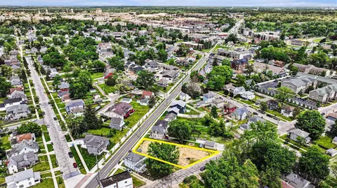 710 S Bend Ave, South Bend, IN 46617
