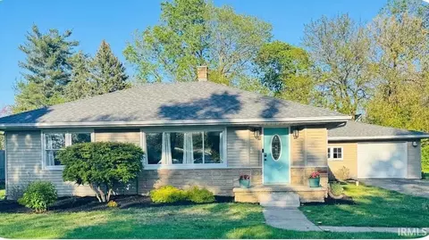 10690 N Brown St, Syracuse, IN 46567