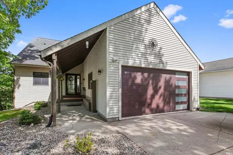 1223 Brandywine Rd, Crown Point, IN 46307