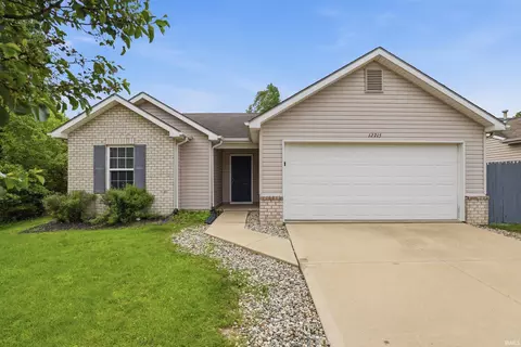 12715 Braveheart Dr, Fort Wayne, IN 46814
