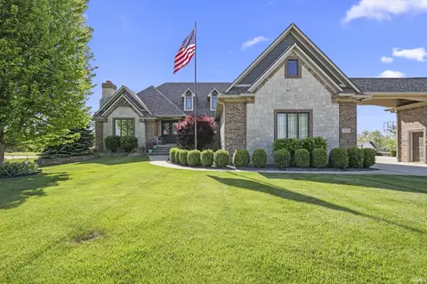 6719 E Cross Timbers Ct, Martinsville, IN 46151