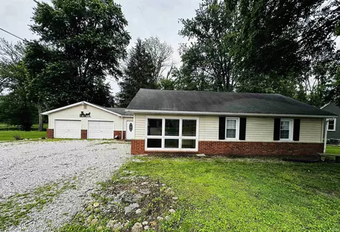 10 Daviess Dr, Washington, IN 47501