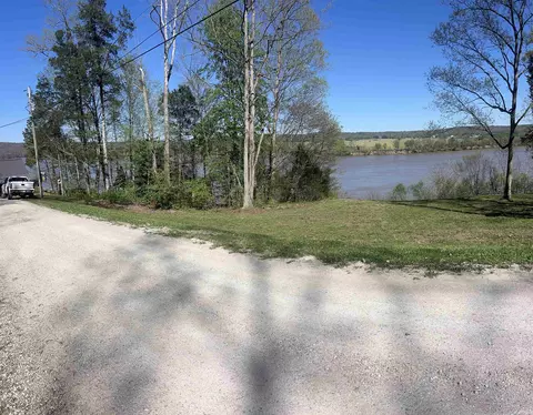 18040 Magnet Valley Rd #30, Magnet, IN 47520