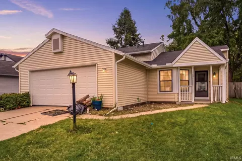 643 Conner Dr, Mishawaka, IN 46544