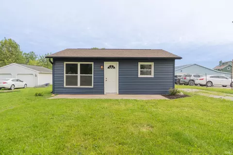 313 E Prairie St, Leesburg, IN 46538