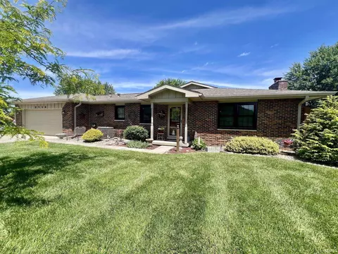 2714 Executive Ct, Kokomo, IN 46902