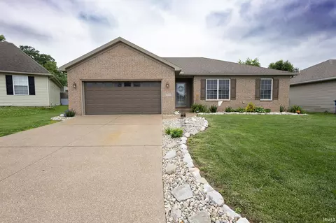 9538 Basil Dr, Evansville, IN 47725