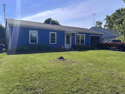 1535 Monroe St, Rochester, IN 46975