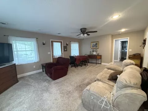 Living - 304 E Race St, Odon, IN 47562 photo 2 of 4