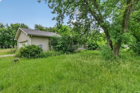 812 S 1250 E, Loogootee, IN 47553