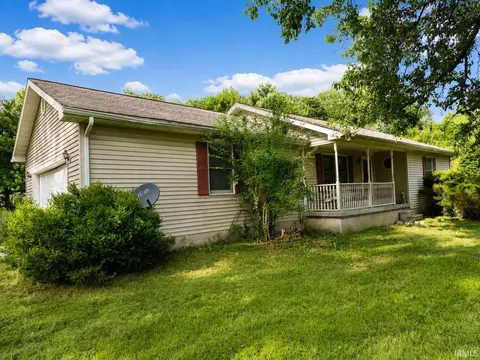 812 S 1250 E, Loogootee, IN 47553