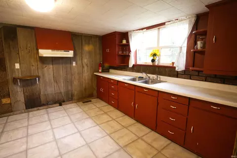 Kitchen - 250 W Franklin St, Lyons, IN 47443 photo 1 of 2