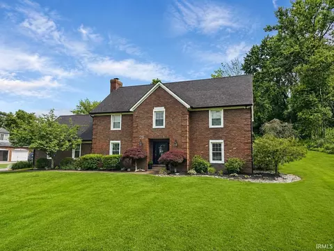 28 Oak Meadow Rd, Evansville, IN 47725