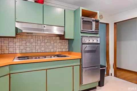 Kitchen - 2215 E Covenanter Dr, Bloomington, IN 47401 photo 2 of 2