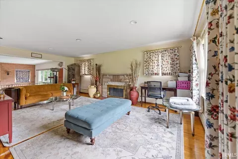 Living - 2215 E Covenanter Dr, Bloomington, IN 47401 photo 2 of 3