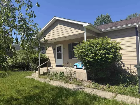 1849 N Meade St, South Bend, IN 46628