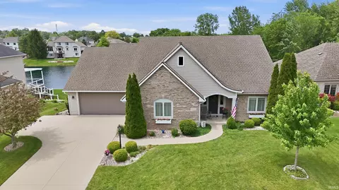11723 Island Cove Dr, Fort Wayne, IN 46845