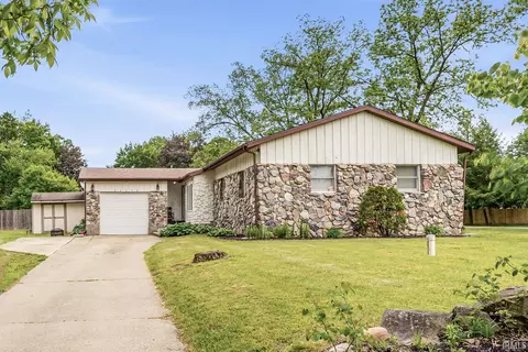 54522 Homeland Rd, Elkhart, IN 46514