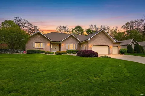 16969 Hidden Valley Dr, Granger, IN 46530