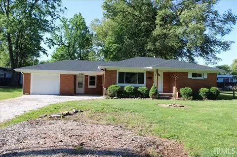 9461 W Cr 100 N Rd, Richland, IN 47634