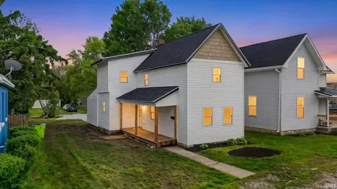 1211 Gay St, Huntington, IN 46750