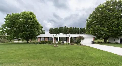 1212 N Lima Rd, Kendallville, IN 46755
