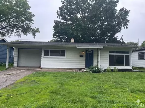 1307 Ebeling Dr, South Bend, IN 46615