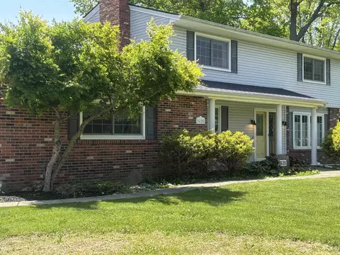 9620 Muldoon Rd, Fort Wayne, IN 46804