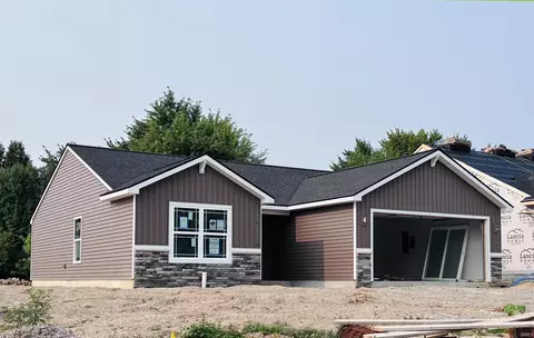 9957 Bronco Dr, Fort Wayne, IN 46804
