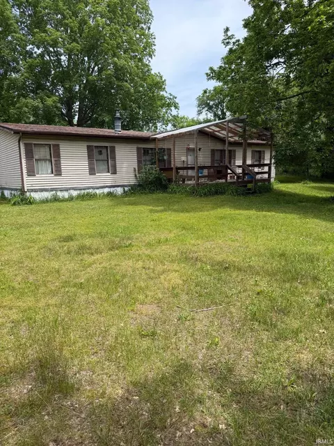 20634 4 B Rd Ave, Walkerton, IN 46574